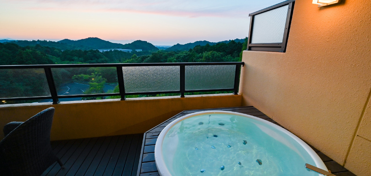 Deluxe suite Top-floor suite [private open-air hot spring]